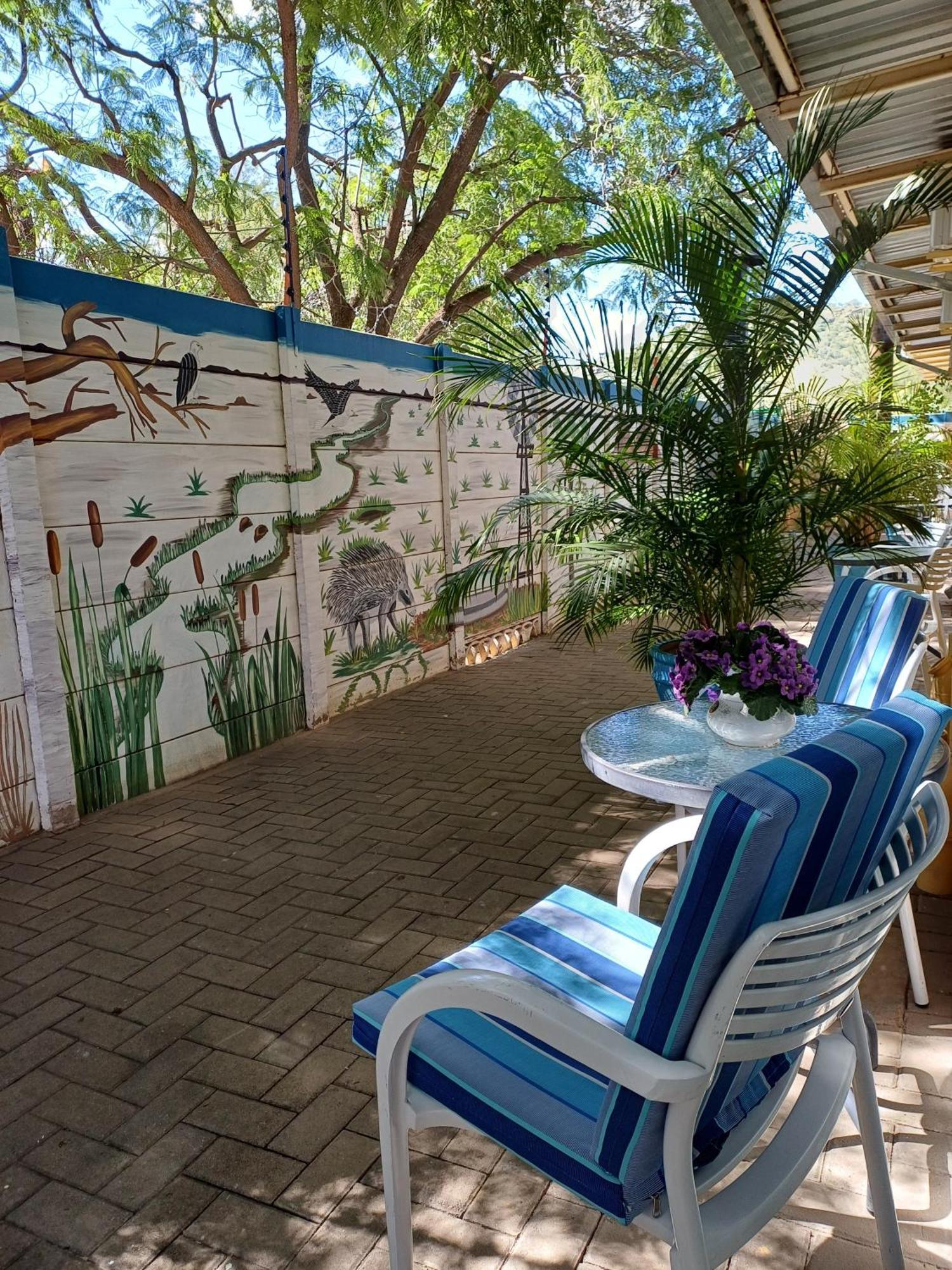 Capbon Guesthouse Windhoek Exterior foto