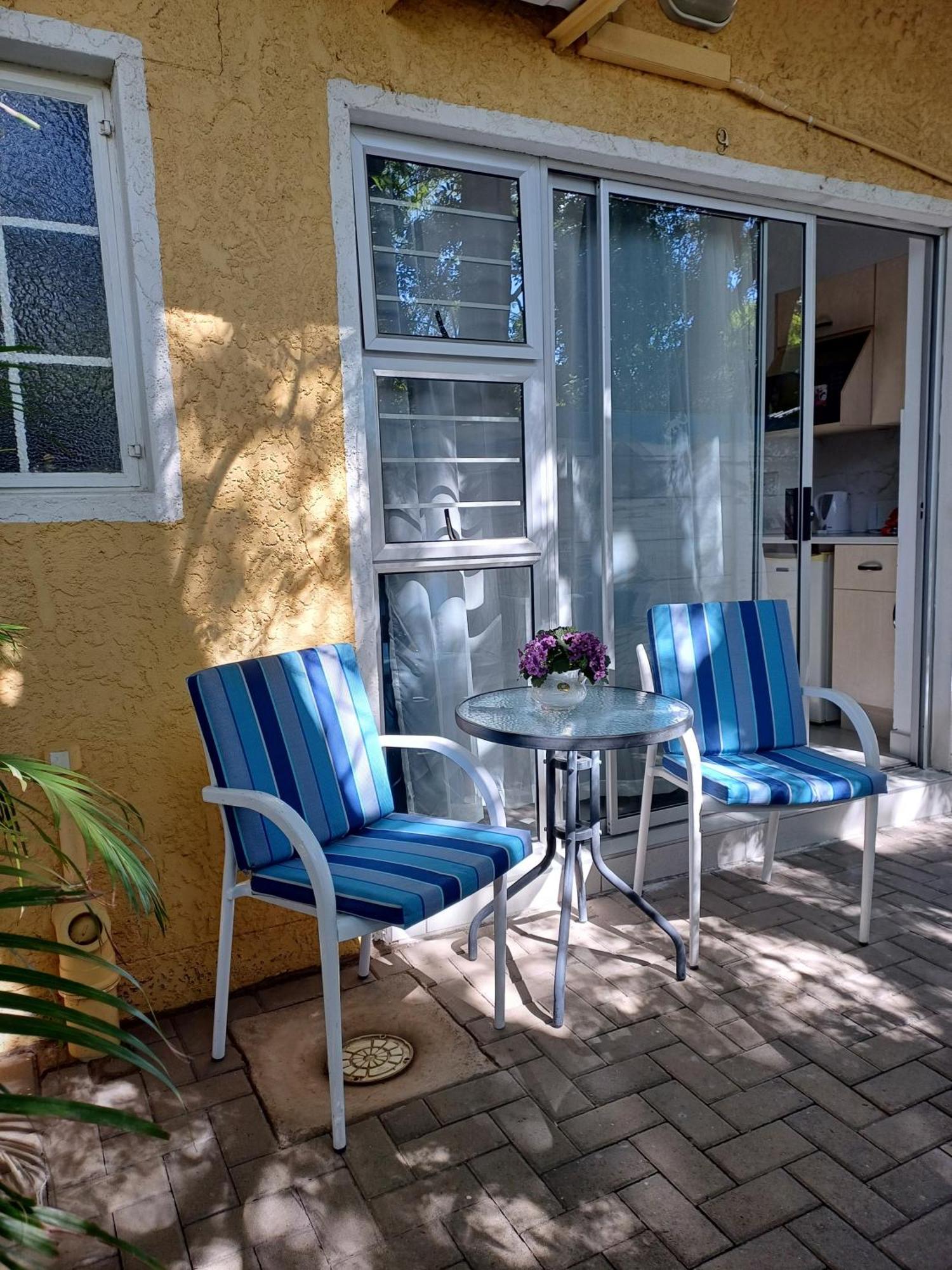 Capbon Guesthouse Windhoek Exterior foto