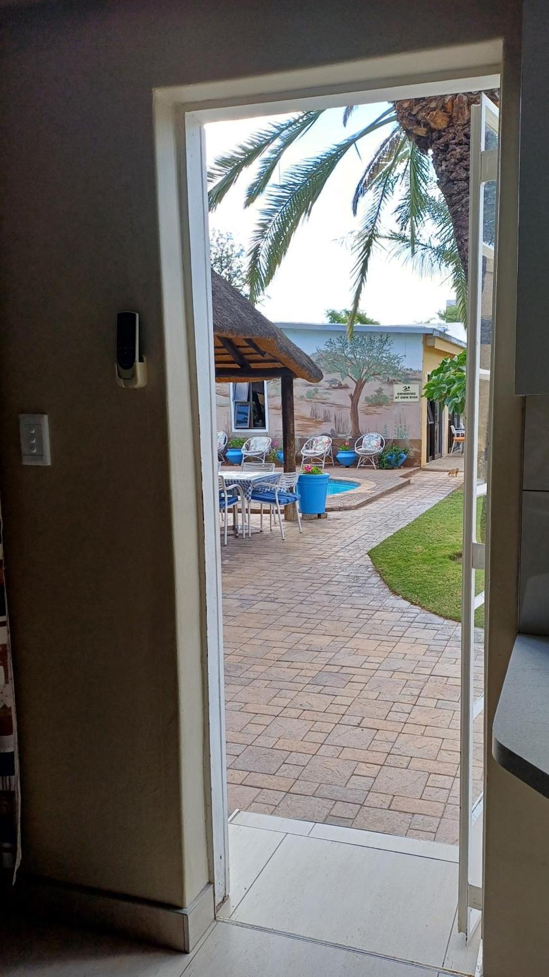 Capbon Guesthouse Windhoek Exterior foto